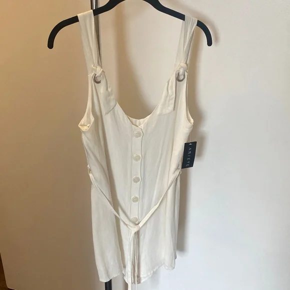 White Button-Down Sleeveless Romper - Picture 6 of 14